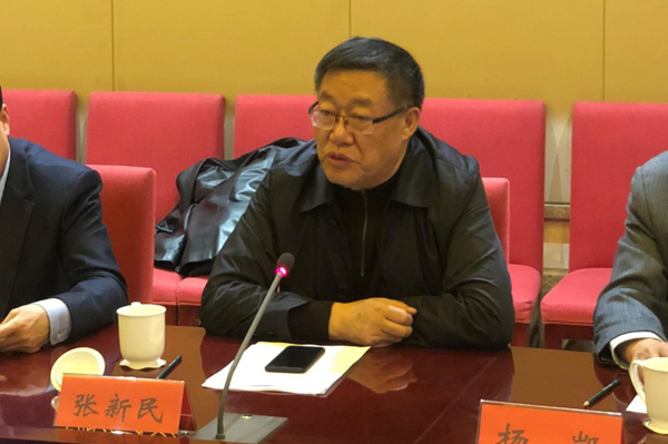 山西省建筑业协会张新民常务副会长主持会议并讲话